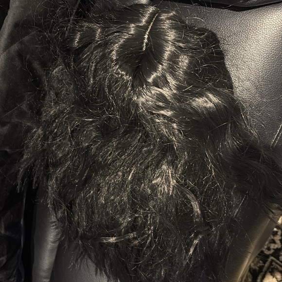 Black synthetic hair crimp style Curly Wig - Picture 8 of 16